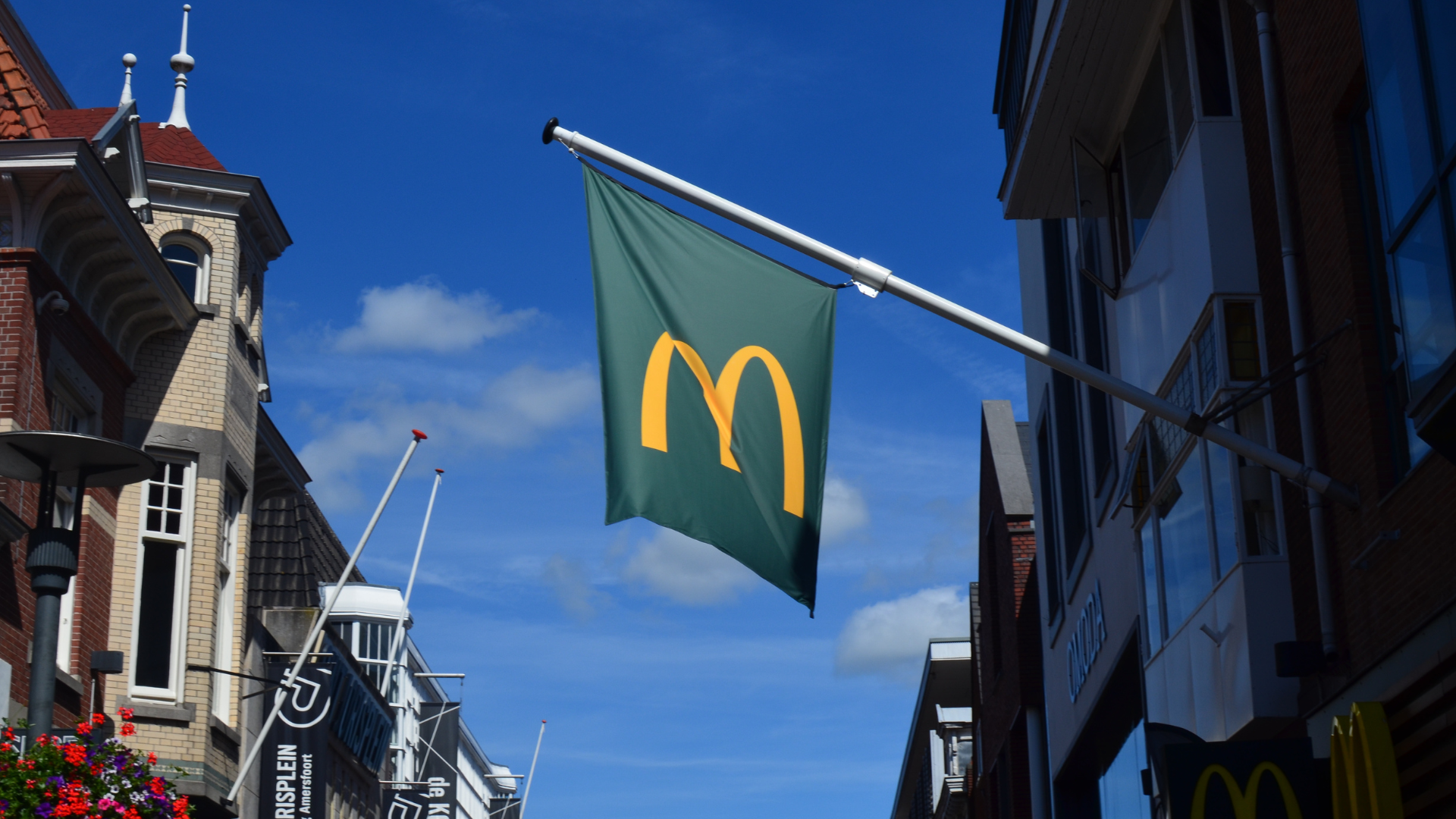 Burger Drwala 2025 – sprawdziliśmy, jak zmieniały się jego ceny